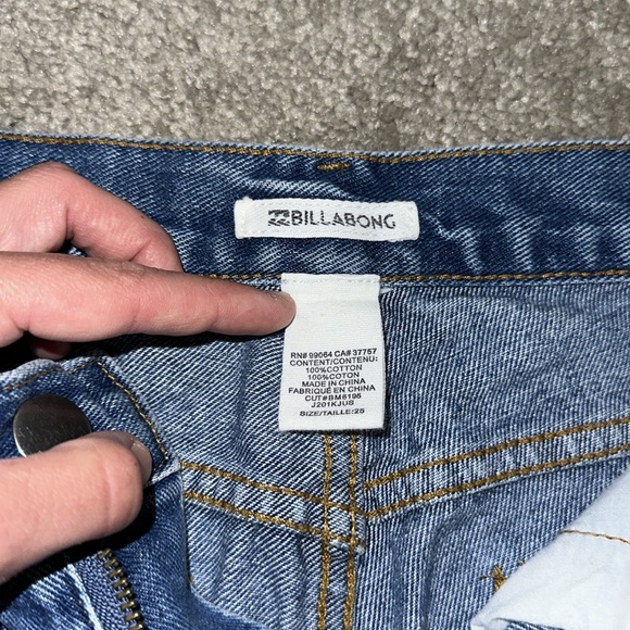 Billabong Jean shorts size 25 🩵 - Picture 4 of 5